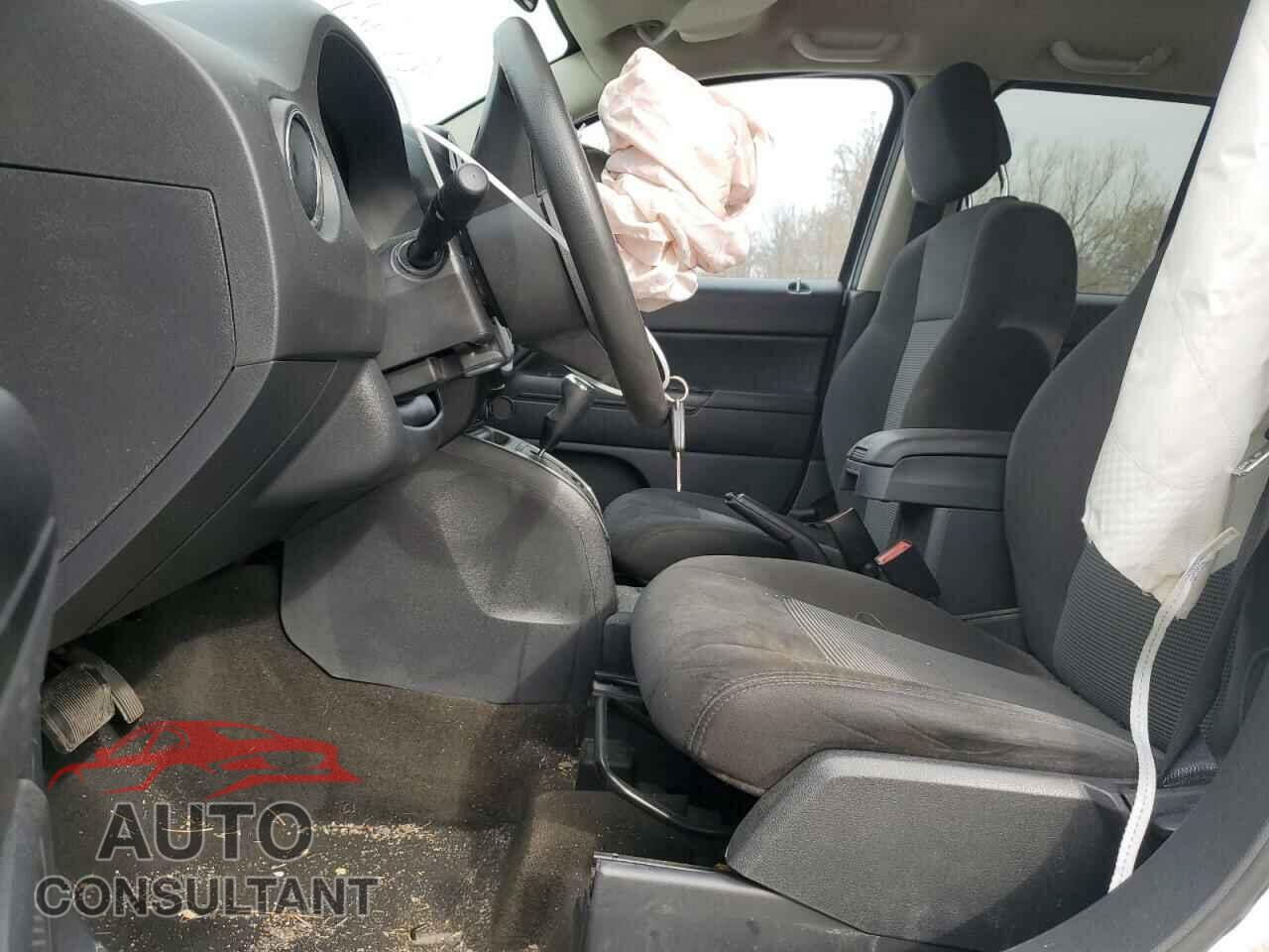 JEEP COMPASS 2015 - 1C4NJDBB8FD423645