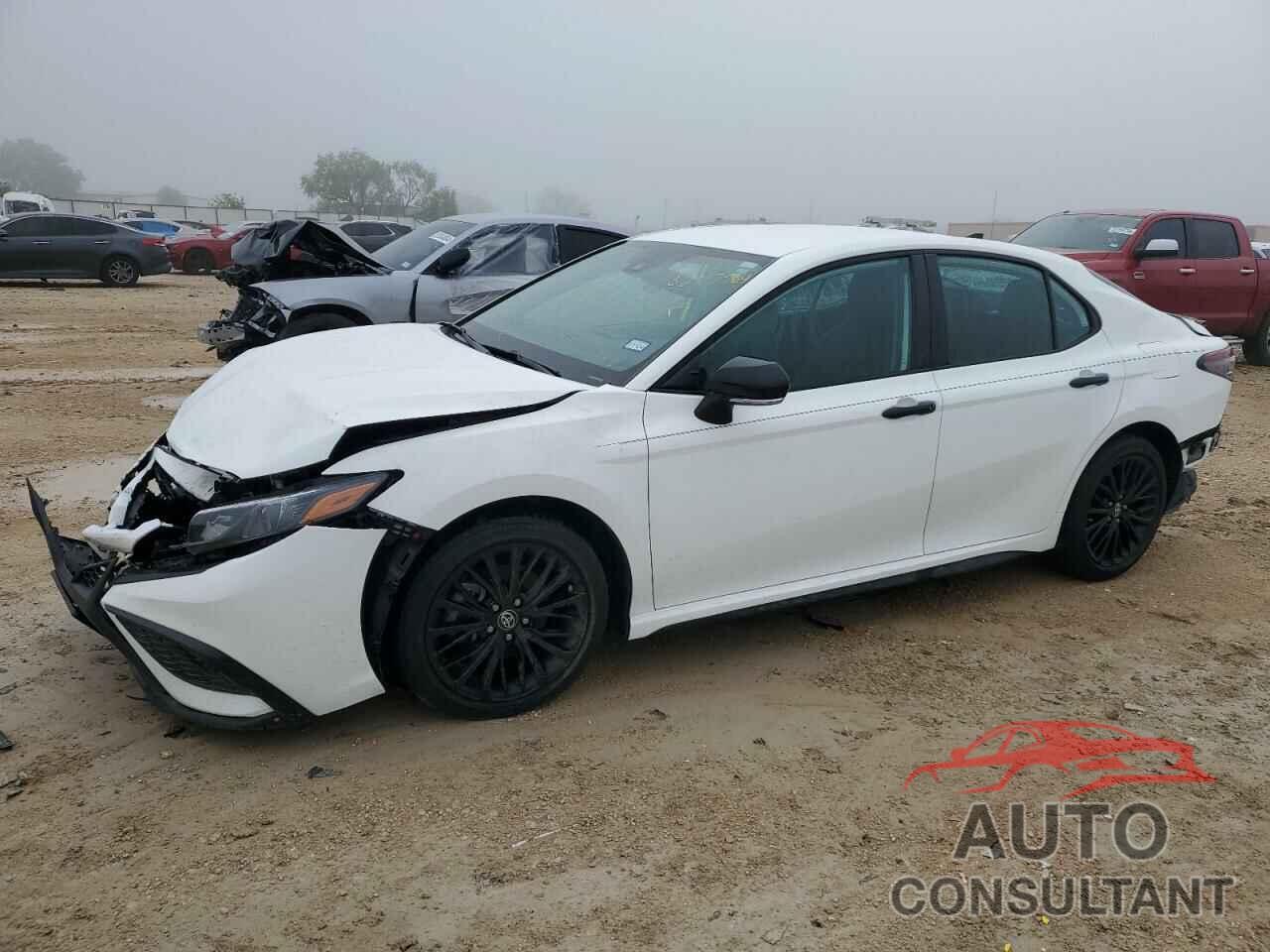 TOYOTA CAMRY 2022 - 4T1T11AK9NU032795