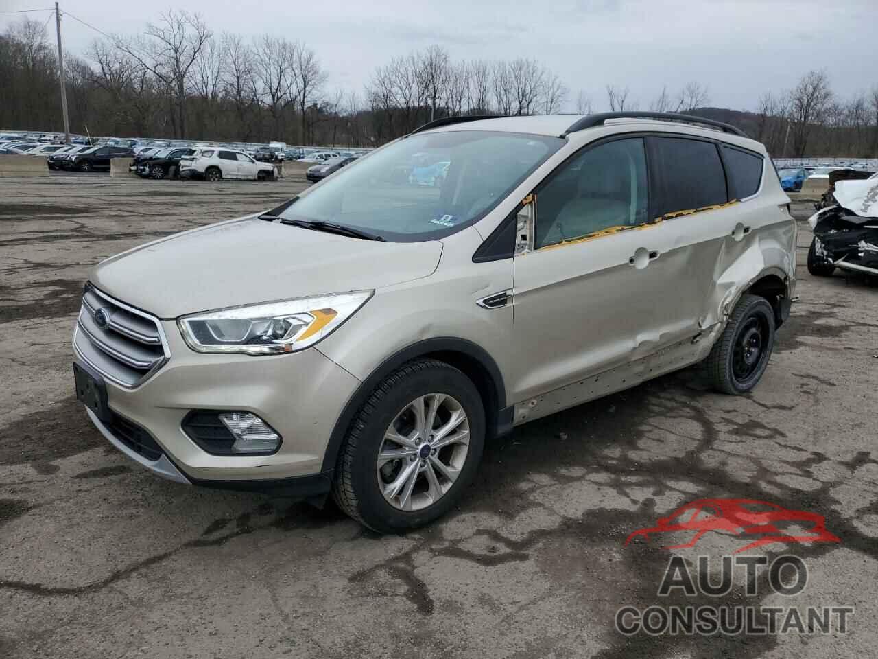 FORD ESCAPE 2017 - 1FMCU9G97HUD47920