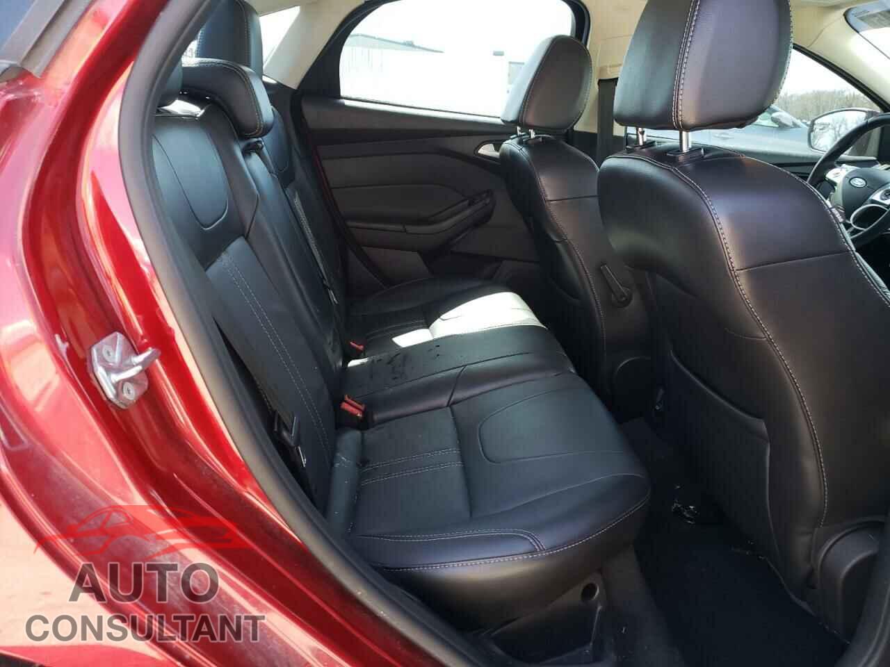 FORD FOCUS 2014 - 1FADP3F26EL420302