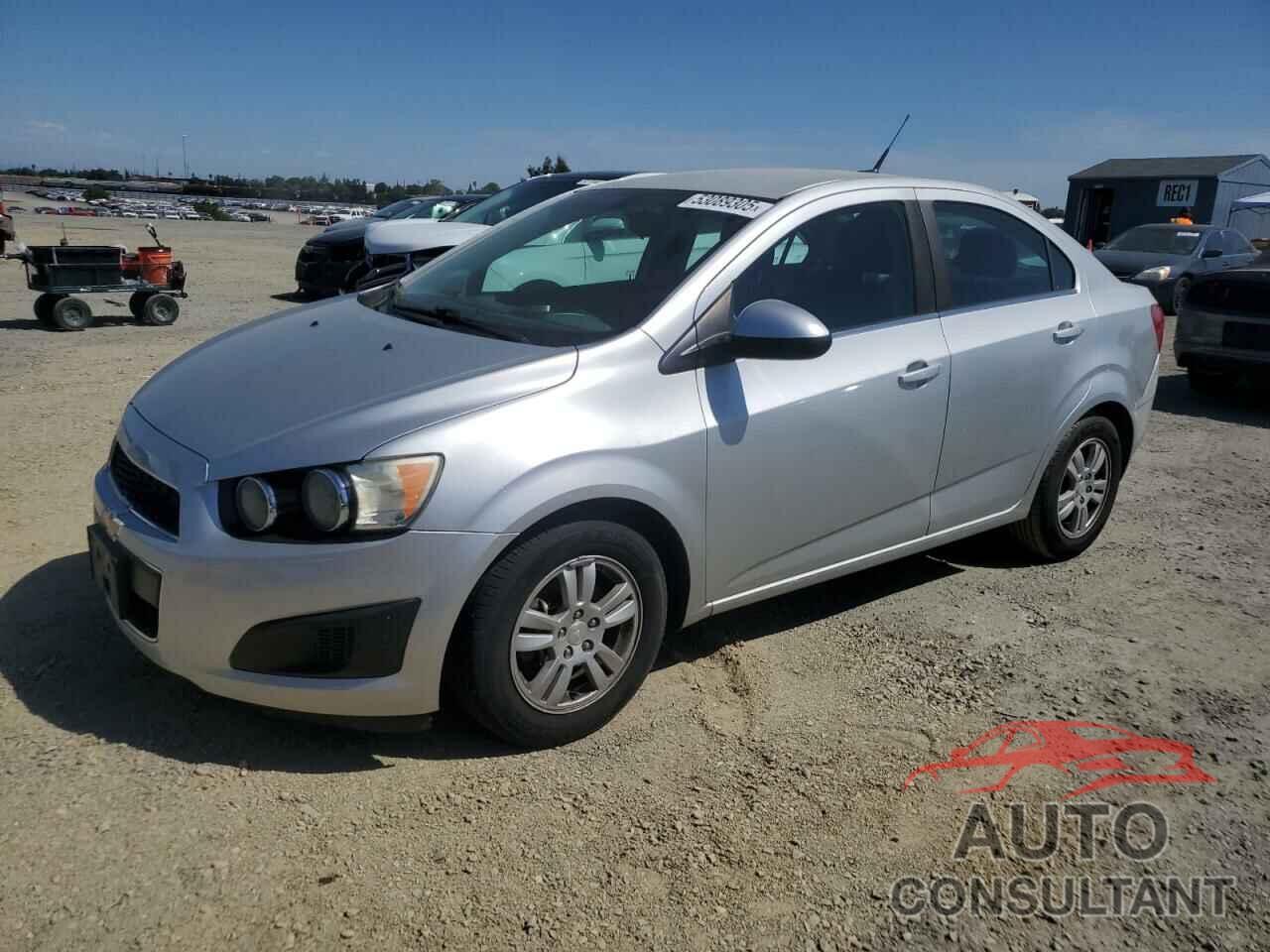 CHEVROLET SONIC 2014 - 1G1JC5SH2E4185785