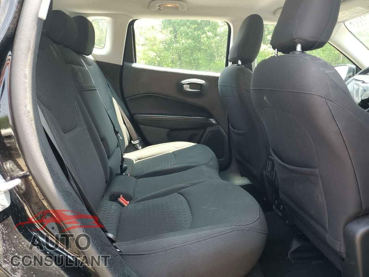 JEEP COMPASS 2019 - 3C4NJCAB0KT856358