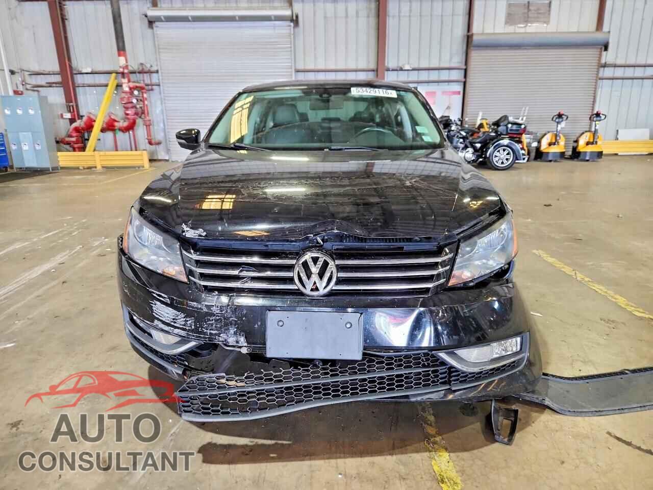 VOLKSWAGEN PASSAT 2015 - 1VWBS7A31FC018564