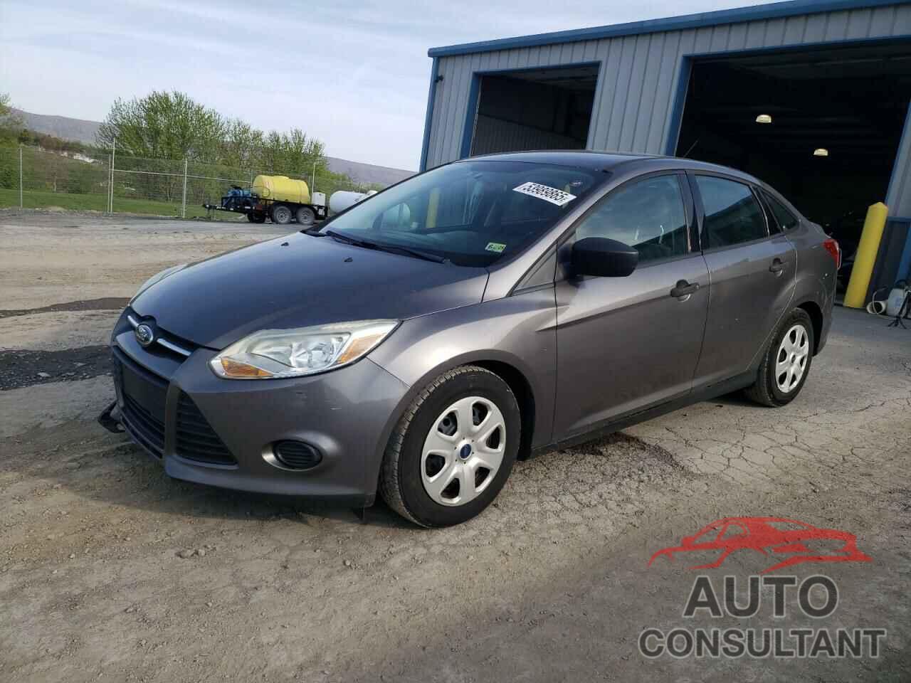 FORD FOCUS 2013 - 1FADP3E28DL136444