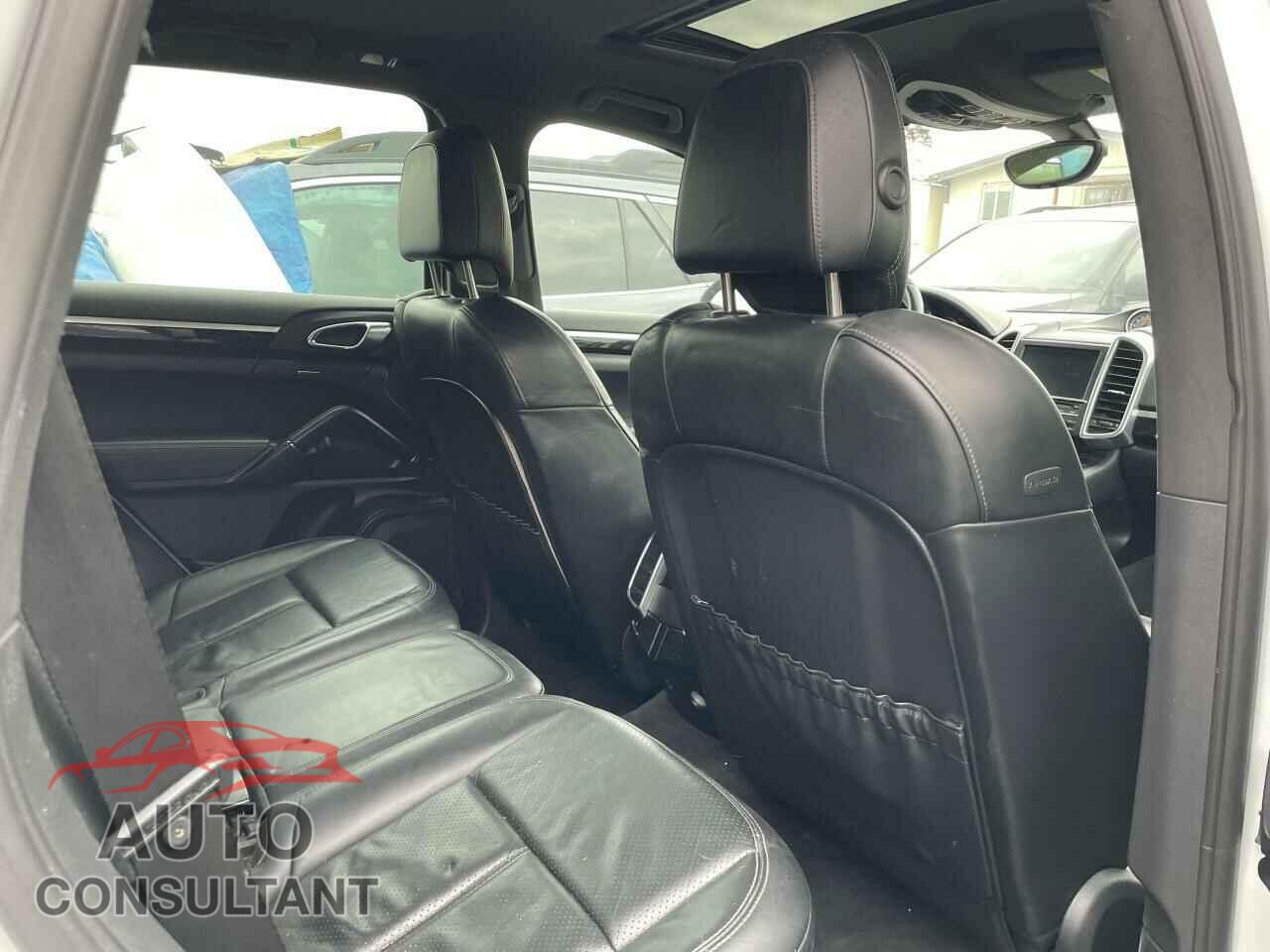 PORSCHE CAYENNE 2013 - WP1AF2A29DLA25237