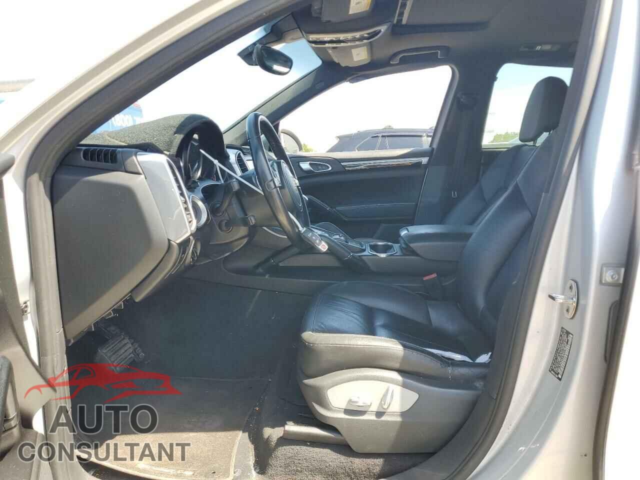 PORSCHE CAYENNE 2012 - WP1AA2A21CLA12561