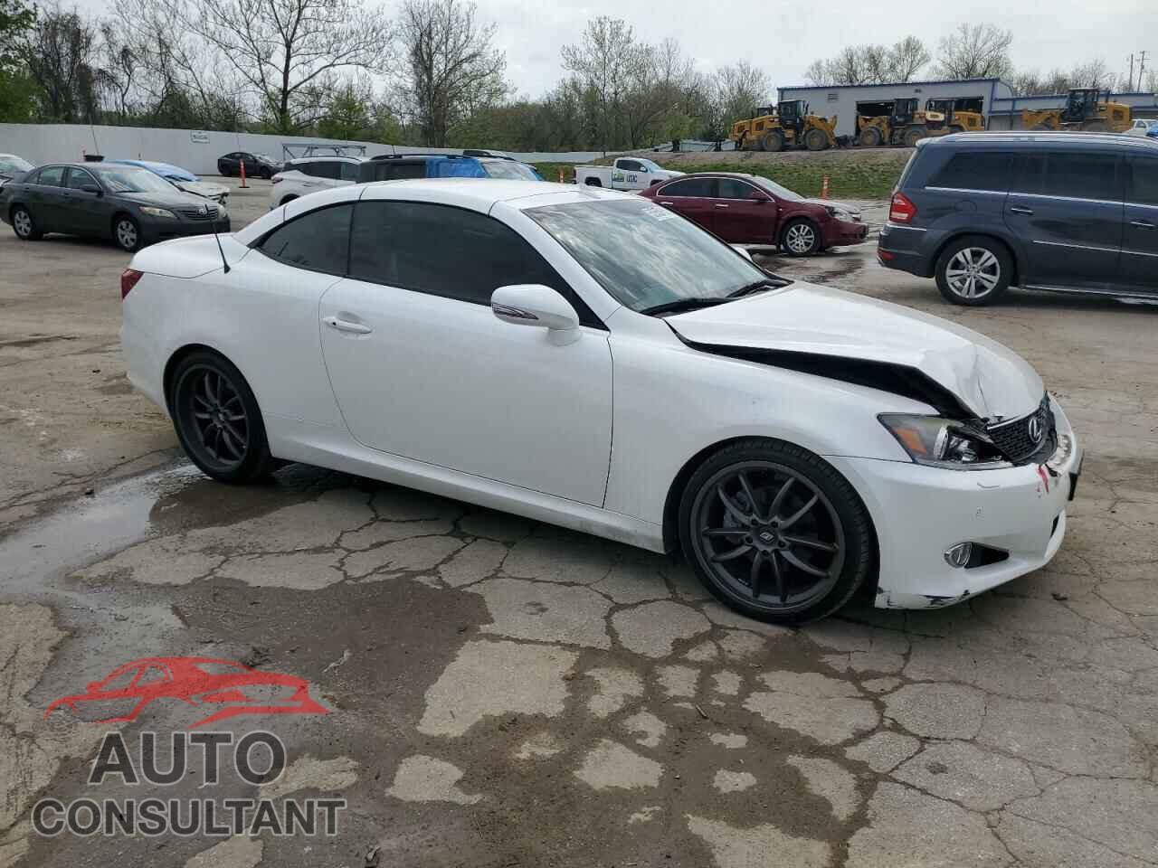 LEXUS IS 2012 - JTHFF2C23C2524901