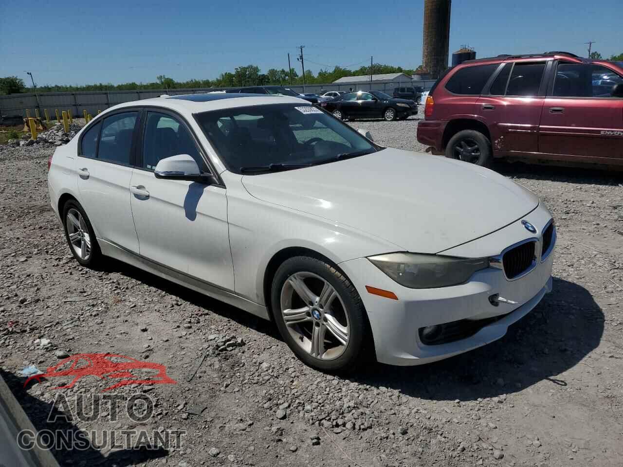BMW 3 SERIES 2013 - WBA3C1G58DNN93334