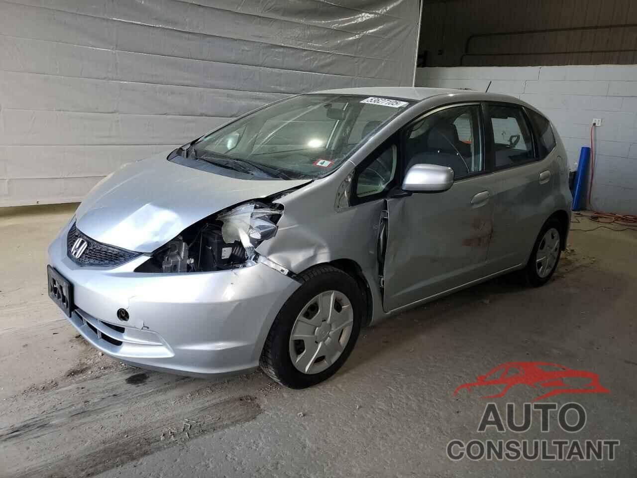 HONDA FIT 2013 - JHMGE8H37DC081899