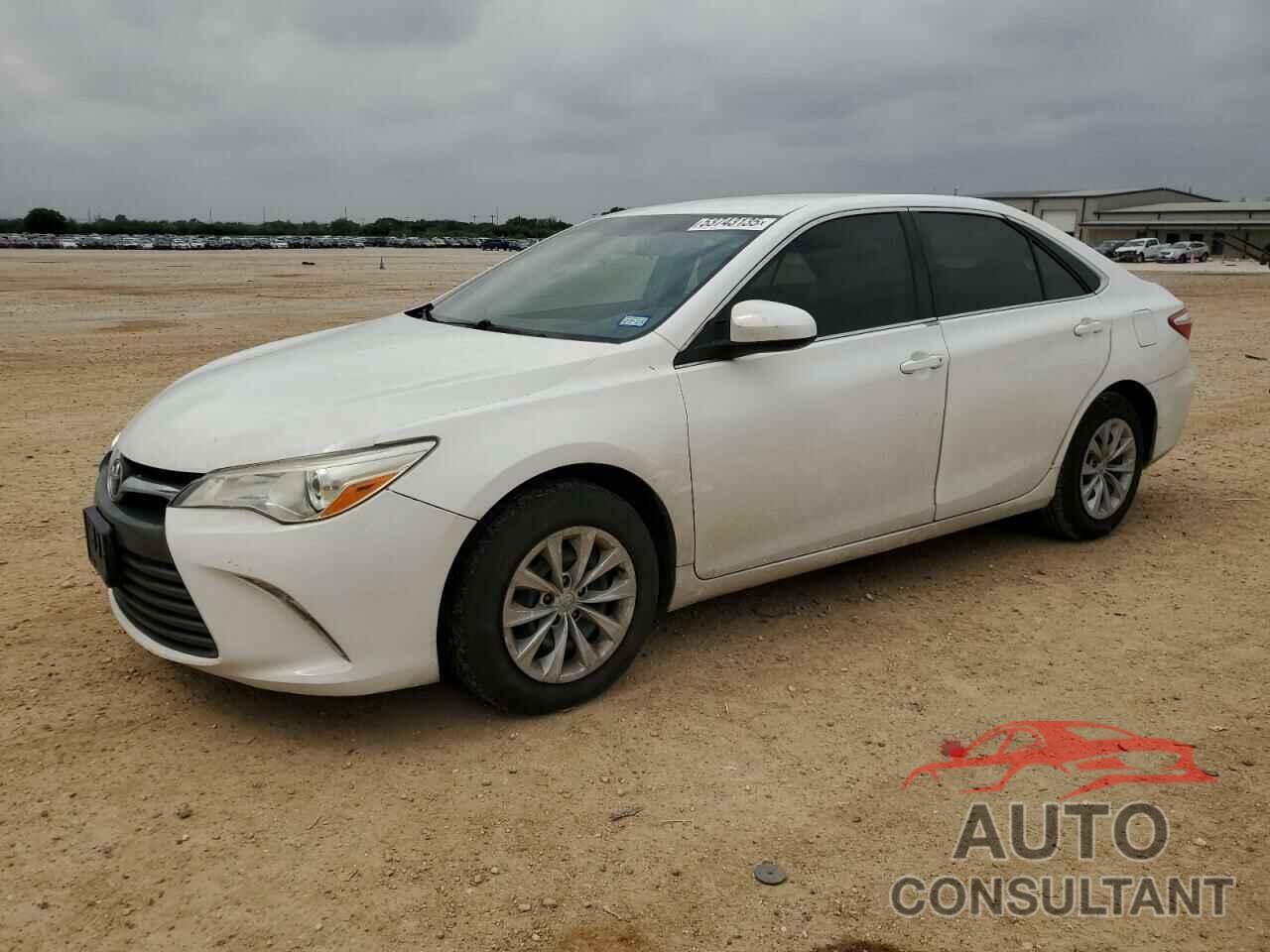 TOYOTA CAMRY 2016 - 4T4BF1FK5GR553799