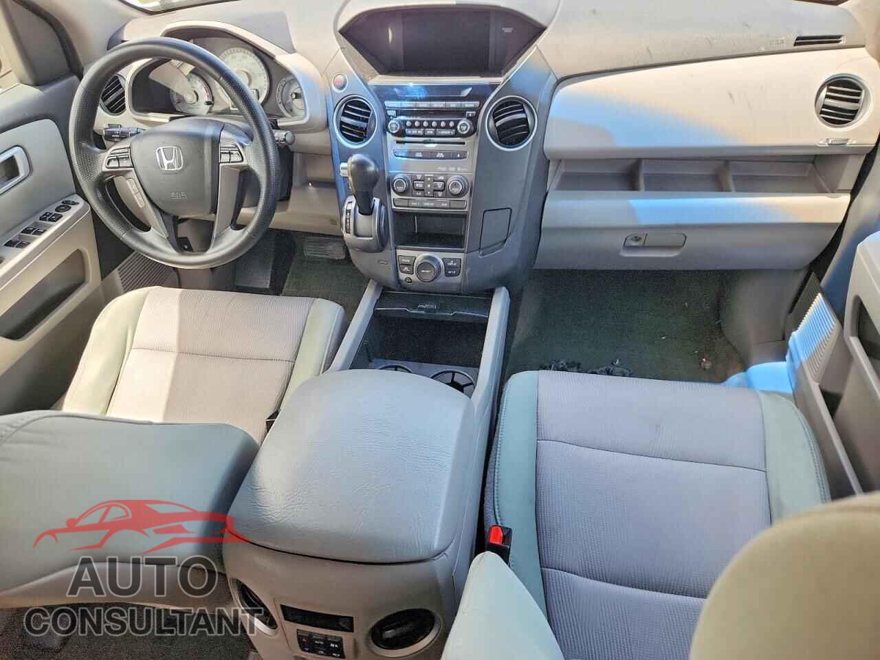 HONDA PILOT 2015 - 5FNYF3H30FB026917