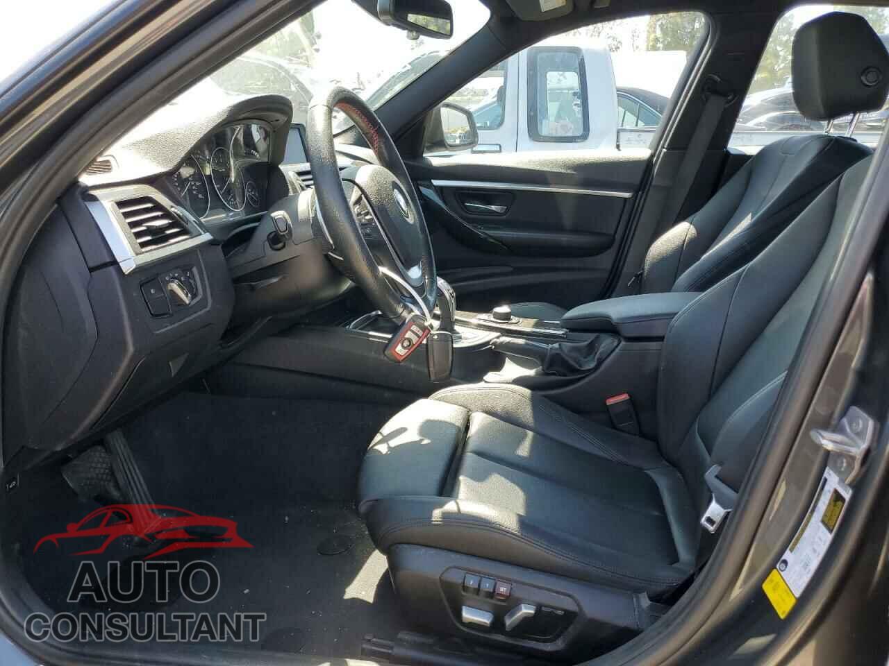 BMW 3 SERIES 2016 - WBA8E9G54GNU27640