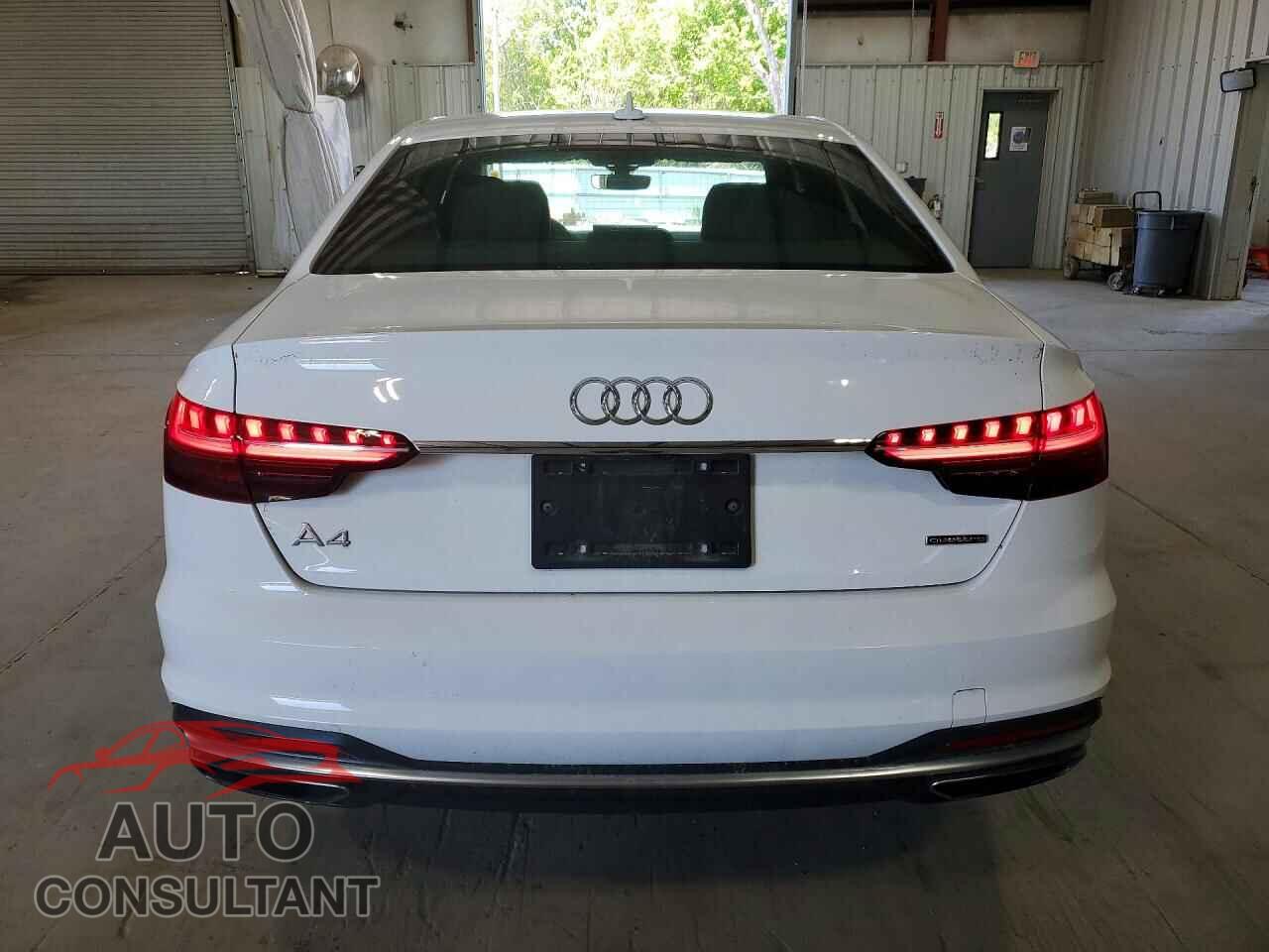 AUDI A4 2020 - WAUDNAF45LN008599