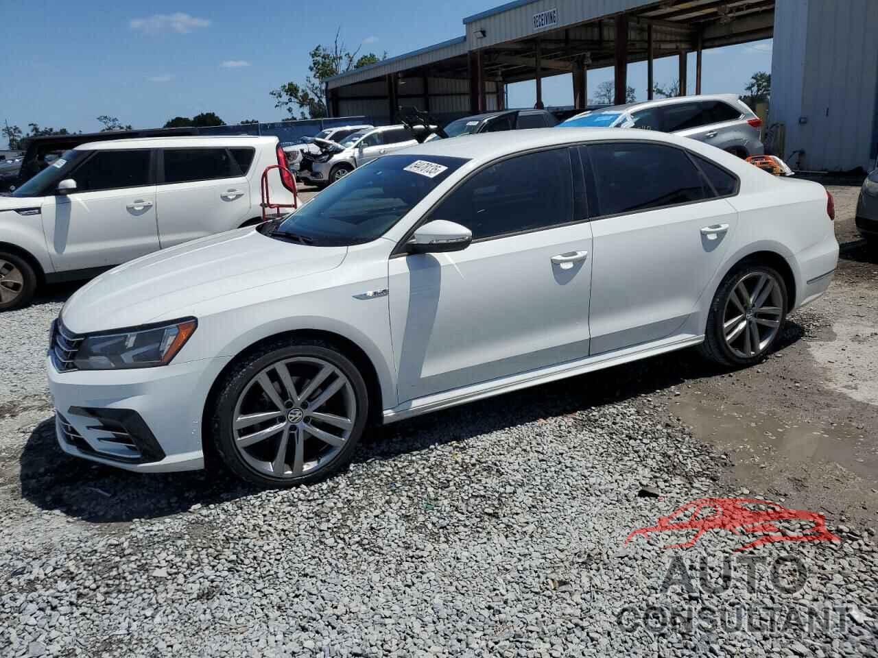 VOLKSWAGEN PASSAT 2018 - 1VWAA7A34JC046737