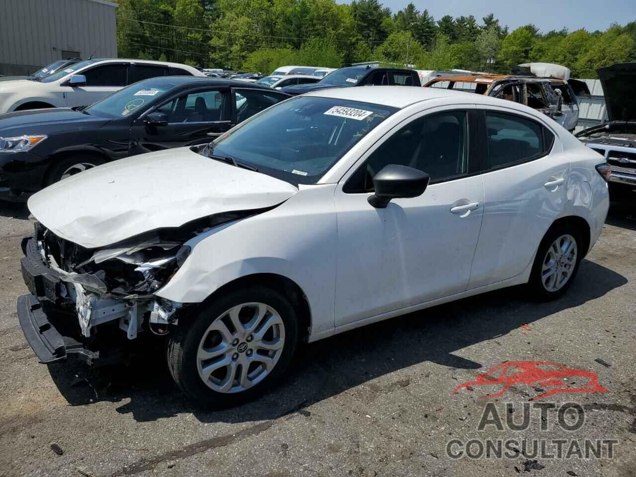 TOYOTA YARIS 2017 - 3MYDLBYV9HY161129