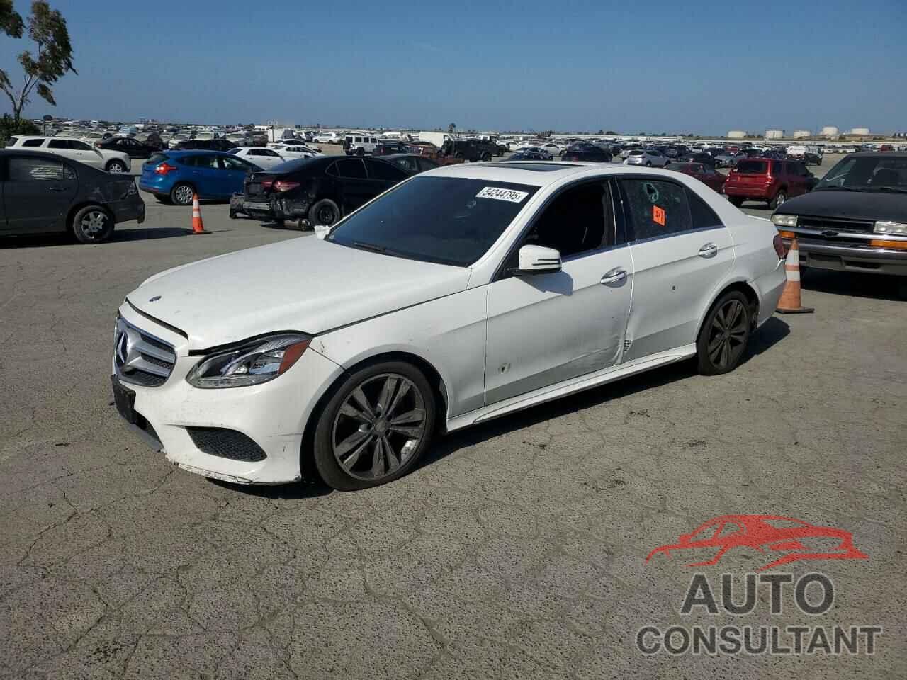 MERCEDES-BENZ E-CLASS 2014 - WDDHF5KB1EA967320