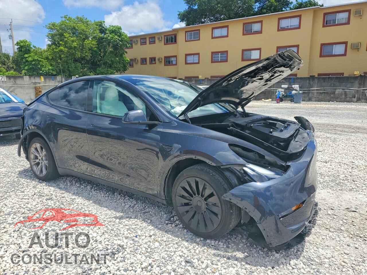 TESLA MODEL Y 2024 - 7SAYGDED1RF034256
