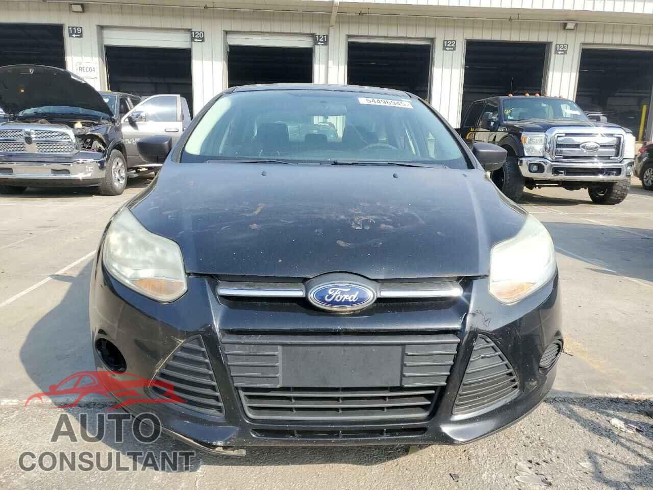 FORD FOCUS 2014 - 1FADP3E21EL357028