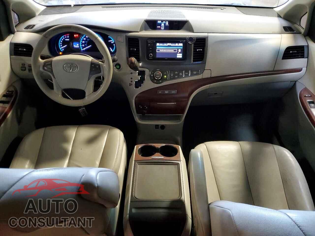 TOYOTA SIENNA 2014 - 5TDYK3DC0ES426892