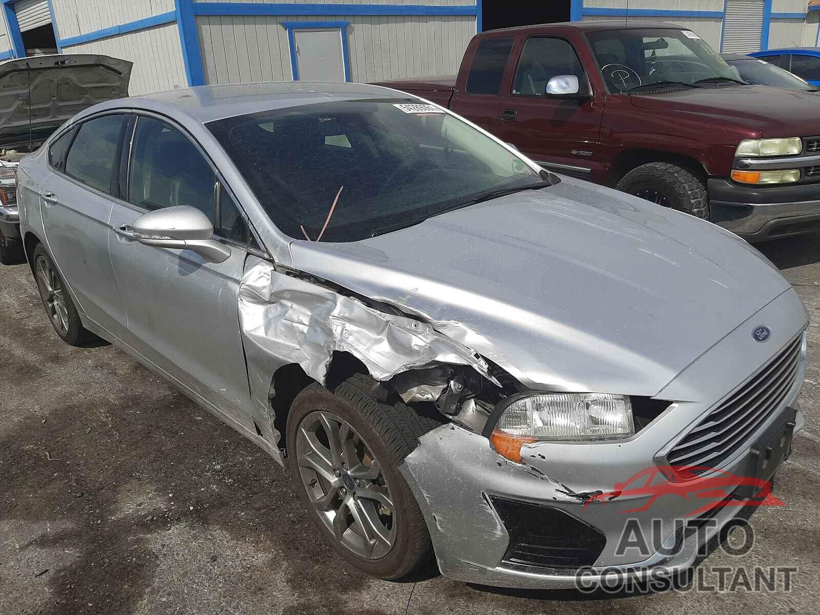 FORD FUSION 2019 - 3FA6P0CD3KR138192