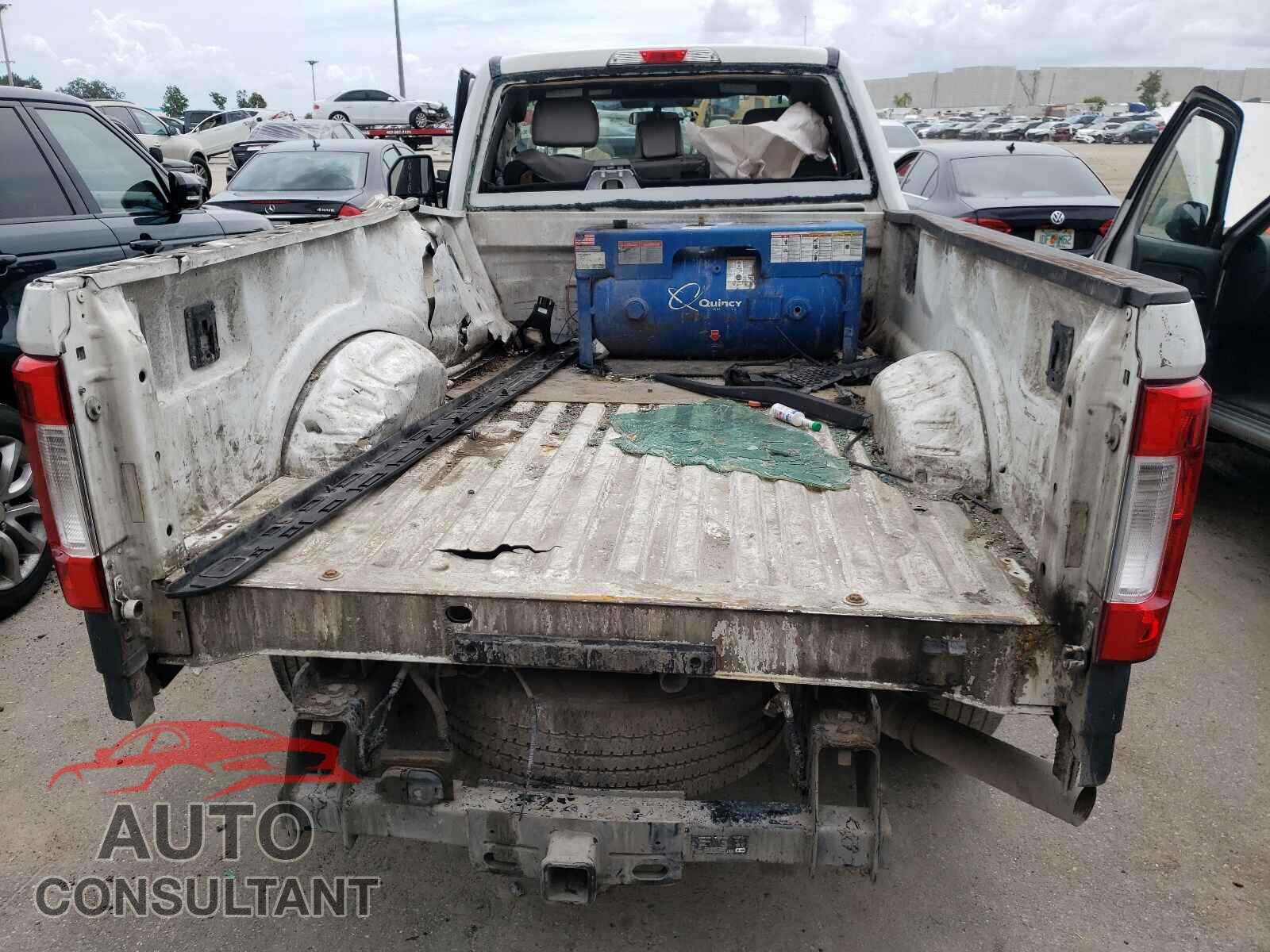 FORD F250 2017 - 1FTBF2A61HEB14609