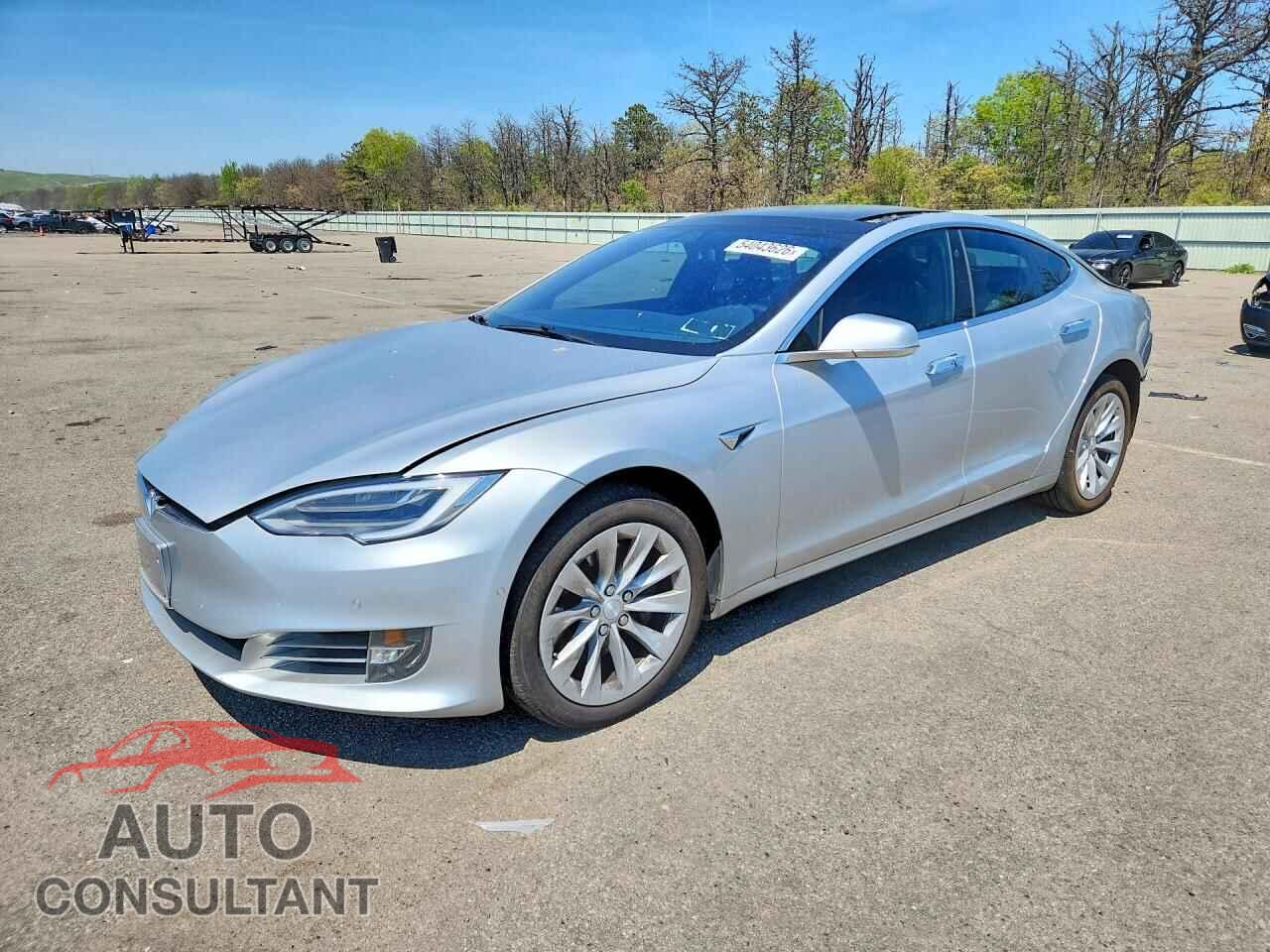 TESLA MODEL S 2017 - 5YJSA1E2XHF230373