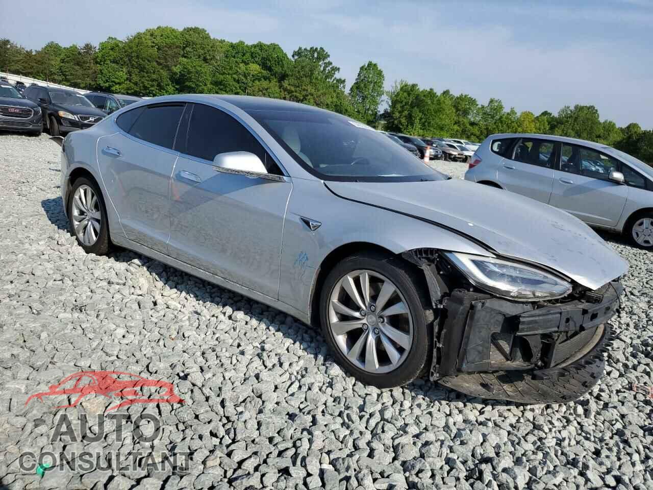 TESLA MODEL S 2017 - 5YJSA1E15HF203248