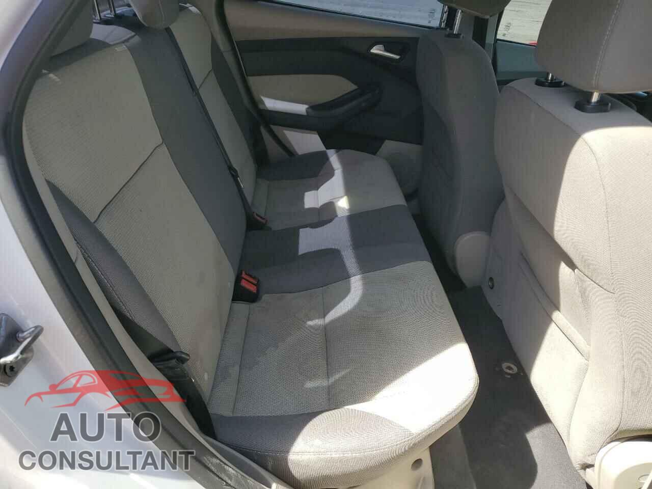 FORD FOCUS 2013 - 1FADP3F24DL128940