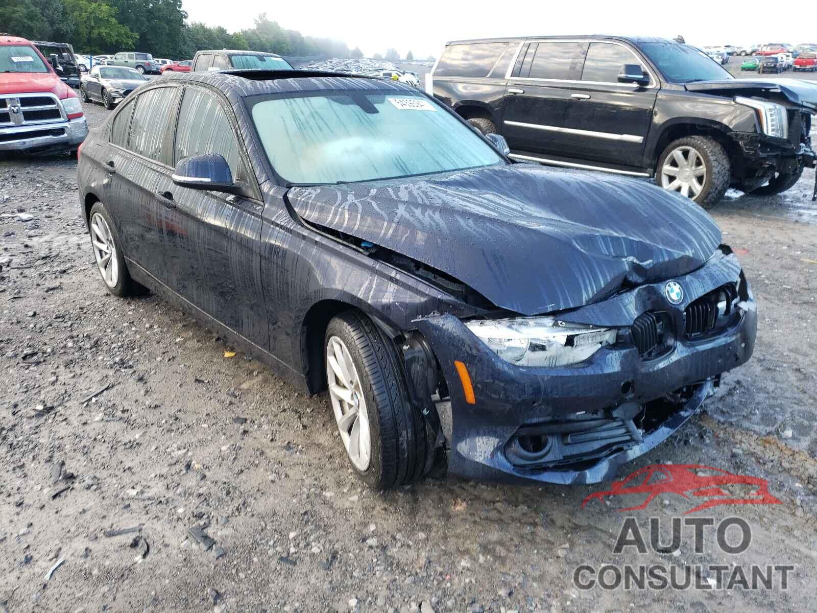 BMW 3 SERIES 2017 - WBA8A3C32HK692248