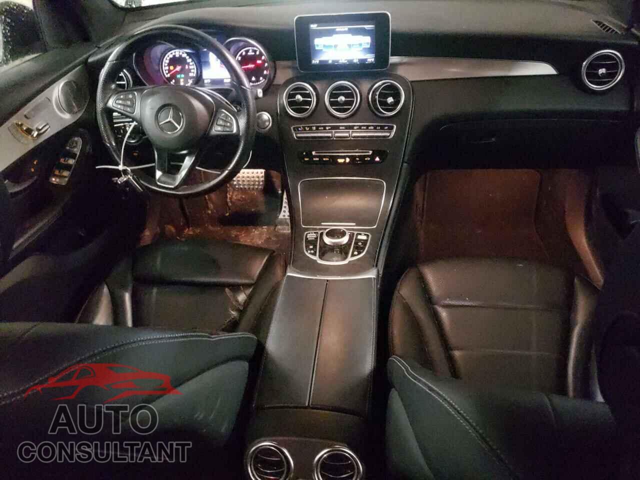 MERCEDES-BENZ GLC-CLASS 2019 - WDC0G4KB5KV146962