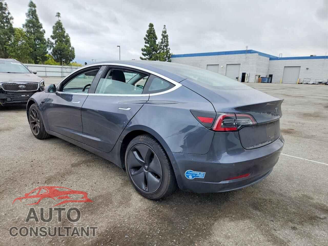 TESLA MODEL 3 2018 - 5YJ3E1EA6JF101701