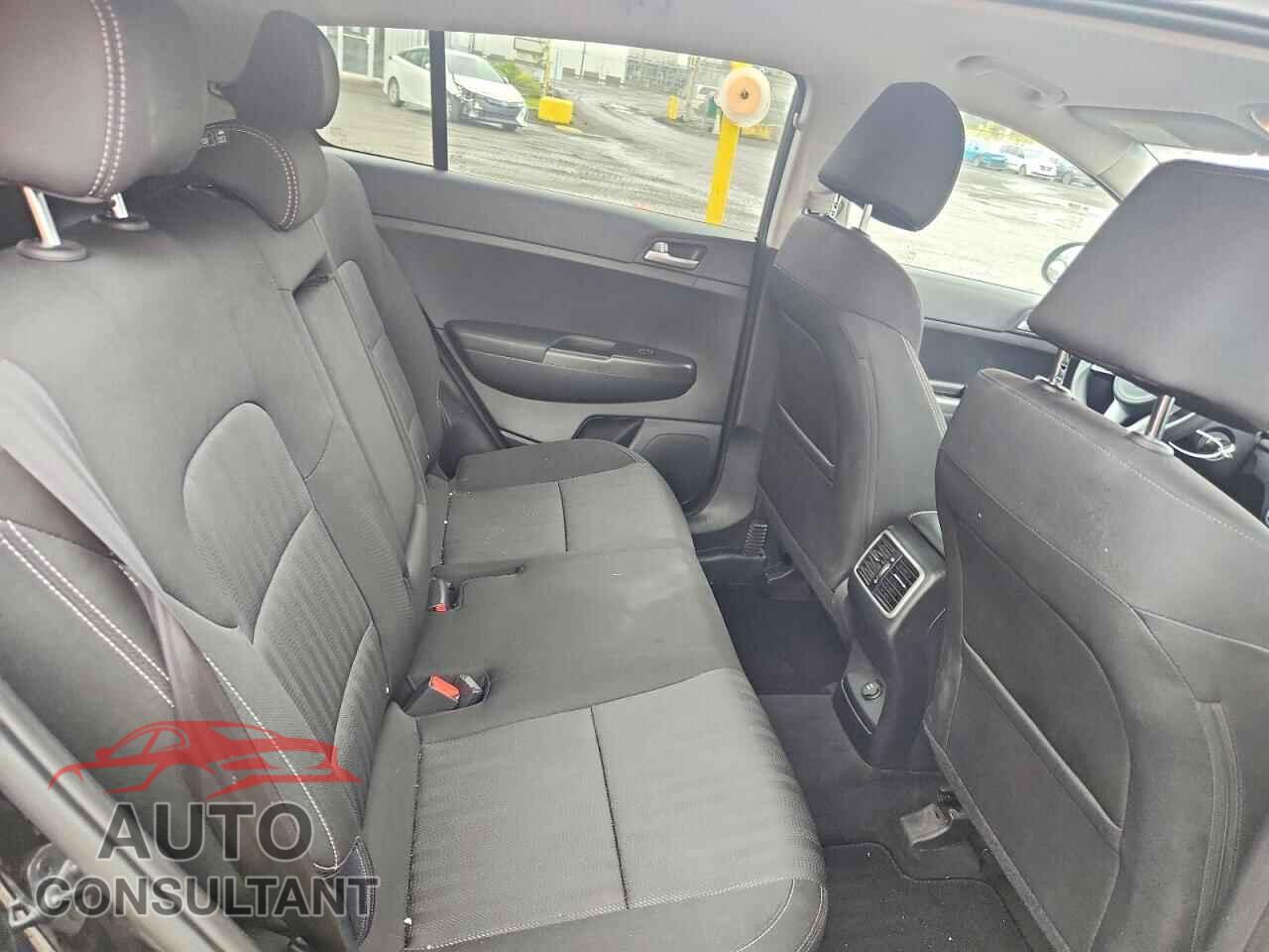 KIA SPORTAGE 2021 - KNDPMCAC2M7857737