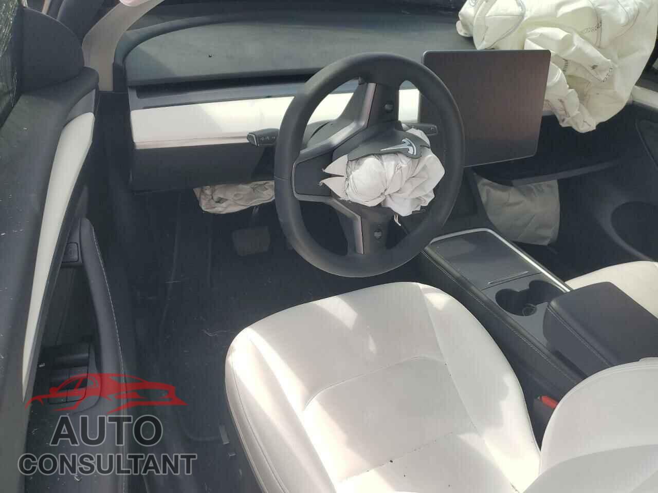 TESLA MODEL Y 2023 - 7SAYGAEE9PF759852
