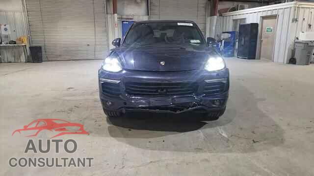 PORSCHE CAYENNE 2017 - WP1AA2A28HKA87562
