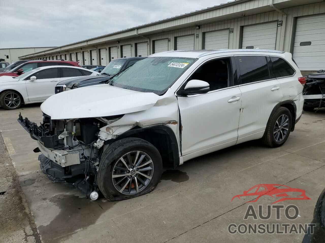 TOYOTA HIGHLANDER 2018 - 5TDJZRFH3JS905309