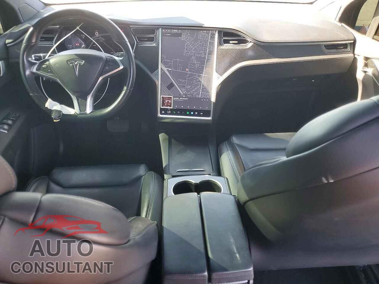 TESLA MODEL X 2017 - 5YJXCDE27HF070180