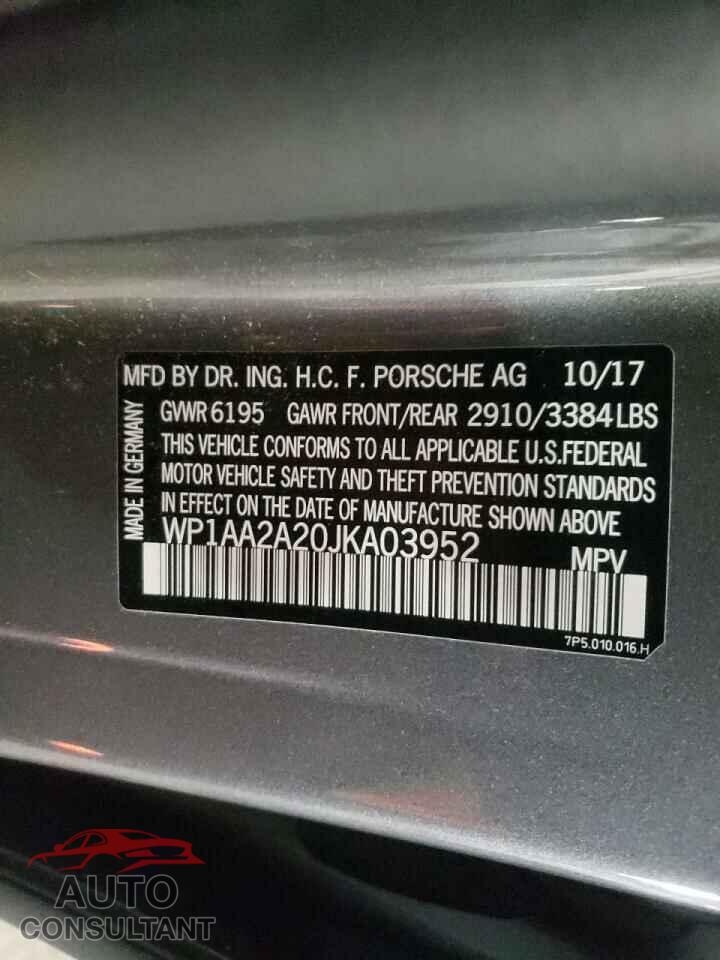 PORSCHE CAYENNE 2018 - WP1AA2A20JKA03952