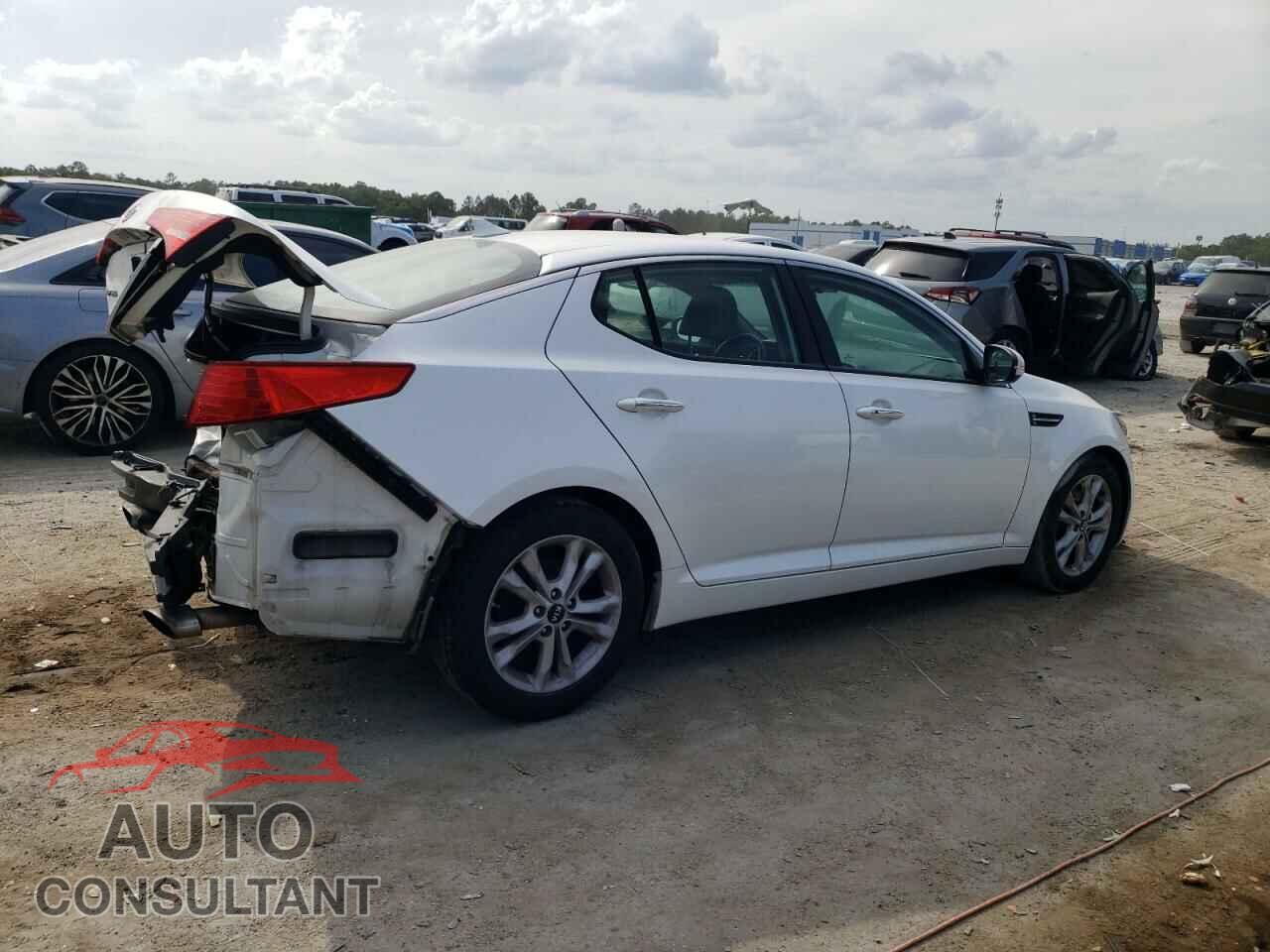 KIA OPTIMA 2011 - KNAGN4A67B5142214