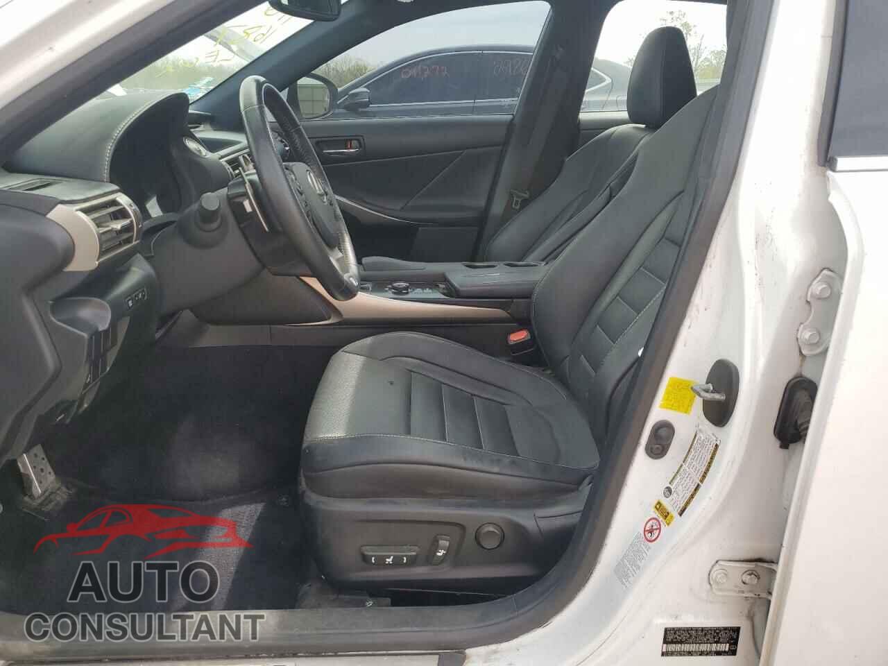 LEXUS IS 2014 - JTHCE1D22E5003085