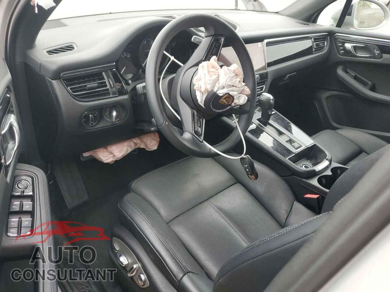 PORSCHE MACAN BASE 2024 - WP1AA2A5XRLB09941