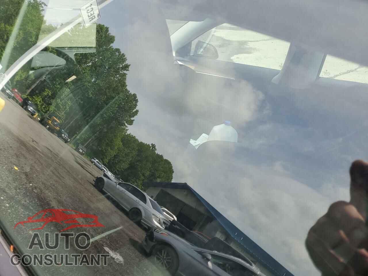 TESLA MODEL 3 2023 - 5YJ3E1EA5PF598829
