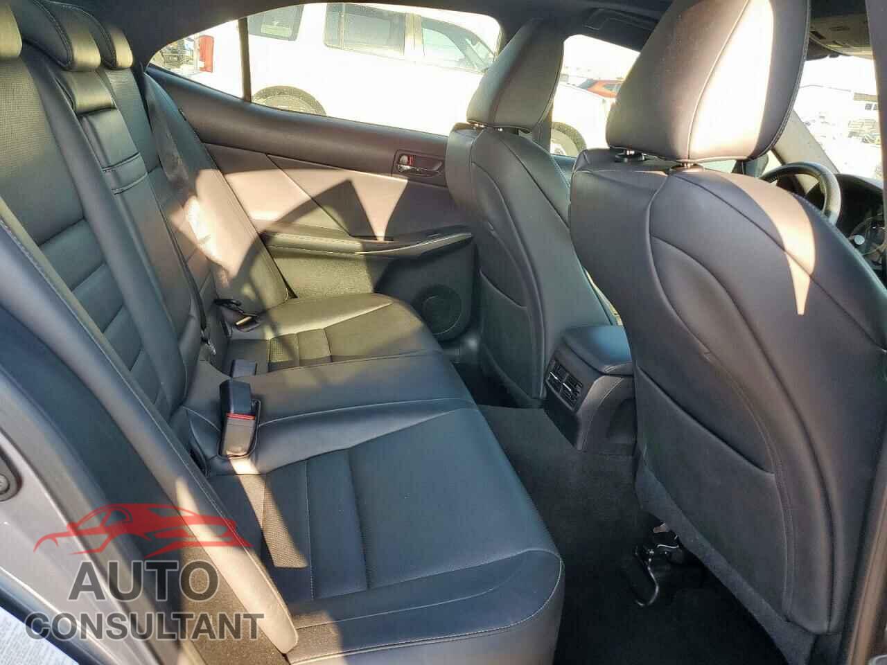 LEXUS IS 2015 - JTHBF1D25F5066322