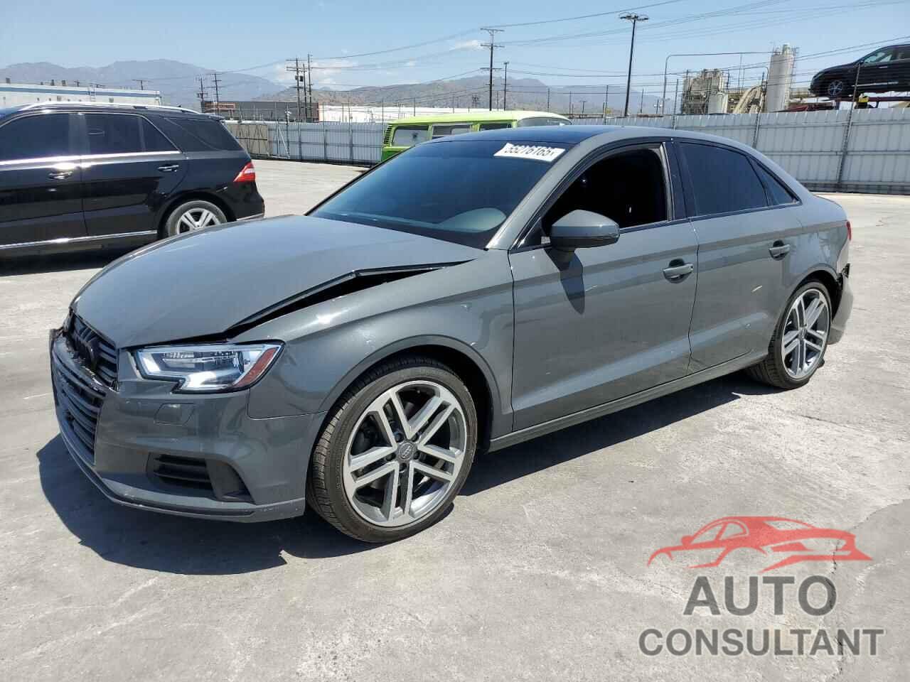 AUDI A3 2019 - WAUAUGFF9KA108513