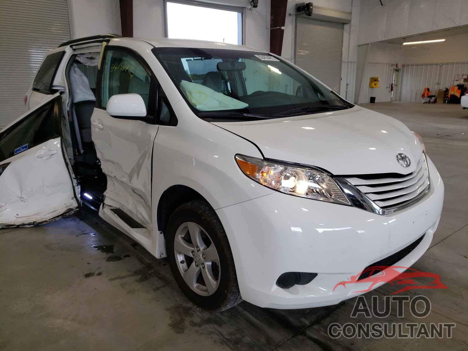 TOYOTA SIENNA 2017 - 5TDKZ3DC5HS837601