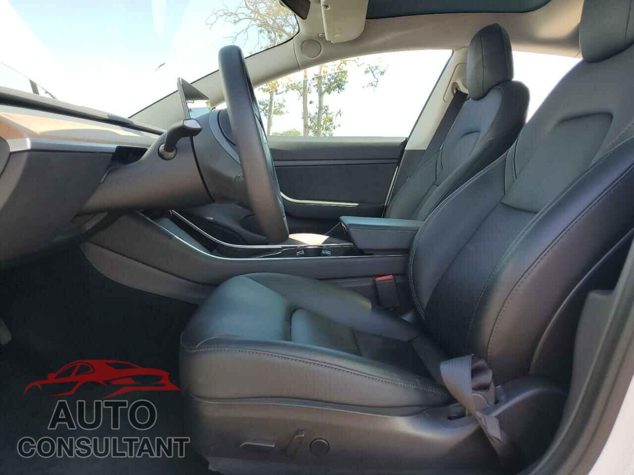 TESLA MODEL 3 2020 - 5YJ3E1EA2LF805753