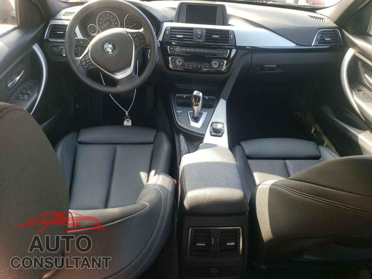 BMW 3 SERIES 2018 - WBA8A3C57JA491782