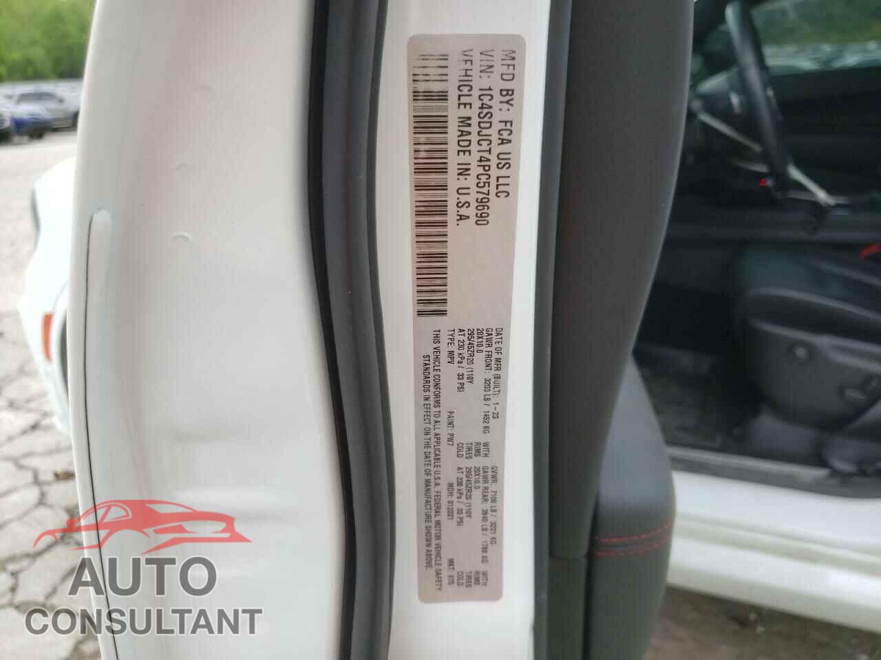 DODGE DURANGO 2023 - 1C4SDJCT4PC579690