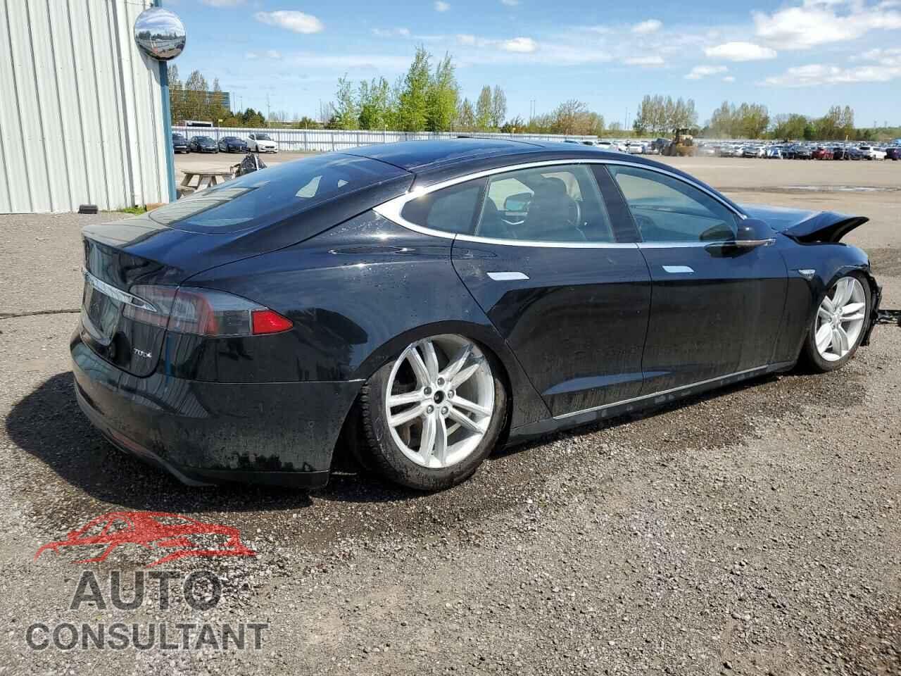 TESLA MODEL S 2015 - 5YJSA1E28FF115008