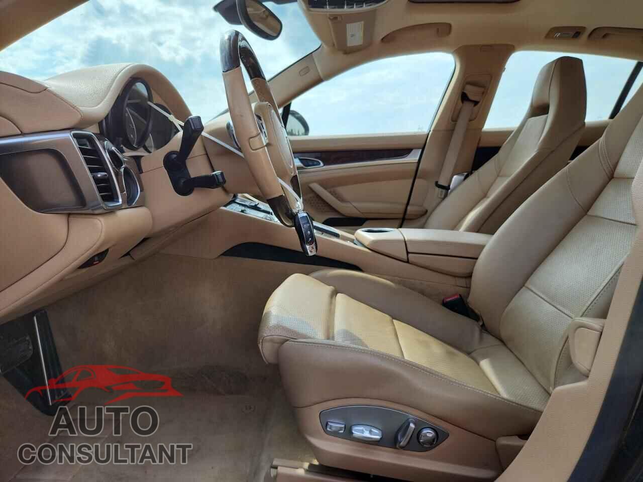 PORSCHE PANAMERA 2015 - WP0AA2A73FL000459