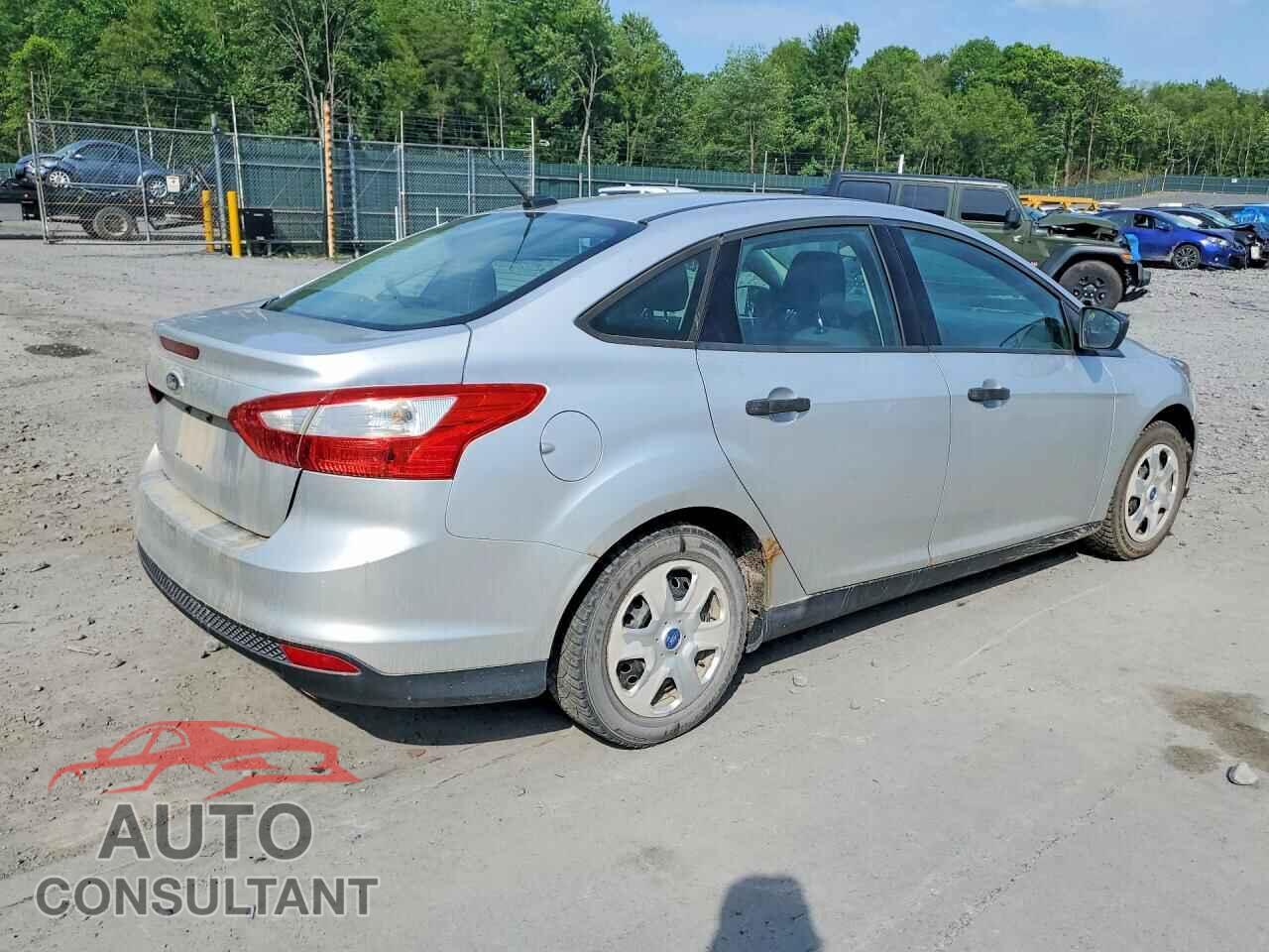 FORD FOCUS 2012 - 1FAHP3E23CL182344